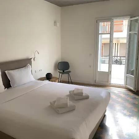Kleomenous Suites