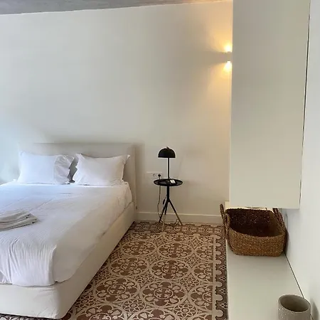 Kleomenous Suites * Athens